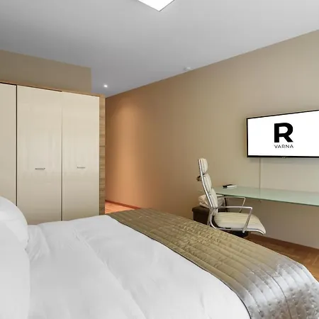 R Apartment Varna